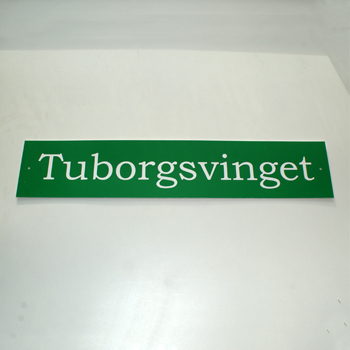 Lasergravering plast tuborg 350 x 350