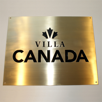 Messing dybdegraveret villa Canada 350 x 350