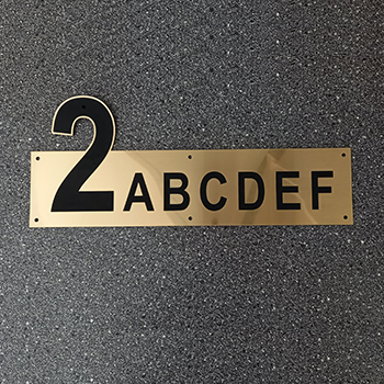 opmærkning messing tal 350 x 350