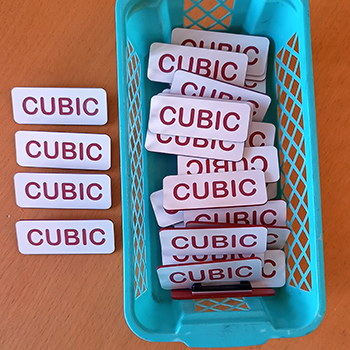 revers cubic 350 x 350